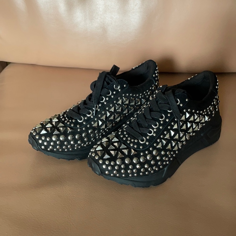 Women studded fancy sneakers